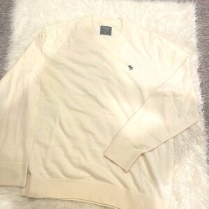 Long sleeve men’s sweater.